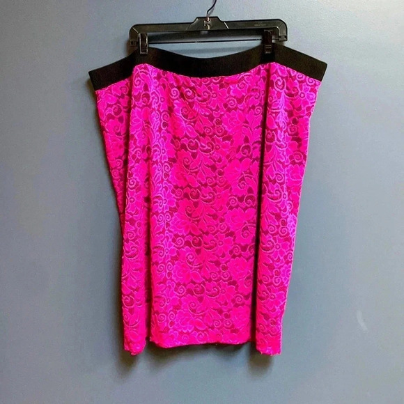 - BOLD ELEMENTS WOMAN CUT TO CURVE WO SIZE 4X PULL ON SKIRT FUSHIA PINK - Picture 1 of 12